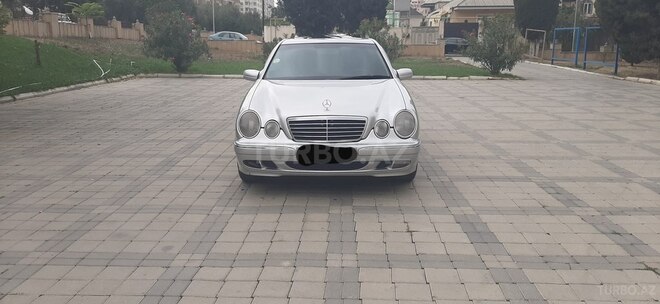 Mercedes E 220 2000, 409,000 km - 2.2 l - Xırdalan