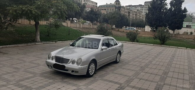Mercedes E 220 2000, 409,000 km - 2.2 l - Xırdalan