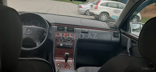 Mercedes E 220 2000, 409,000 km - 2.2 l - Xırdalan