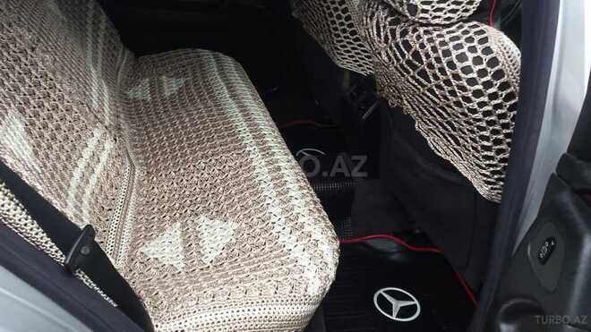 Mercedes E 220 1999, 331,000 km - 2.2 л - Bakı