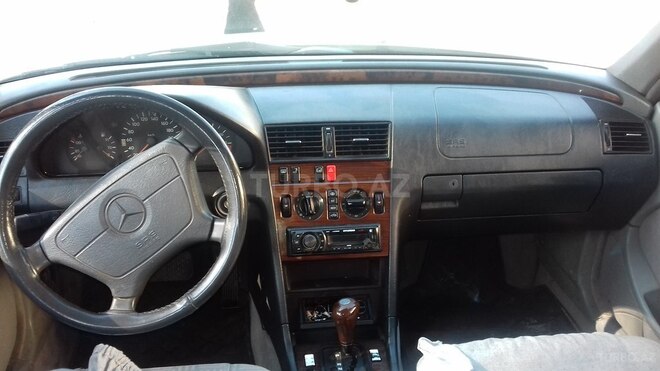 Mercedes C 200 1995, 801,443 km - 2.0 l - Bərdə