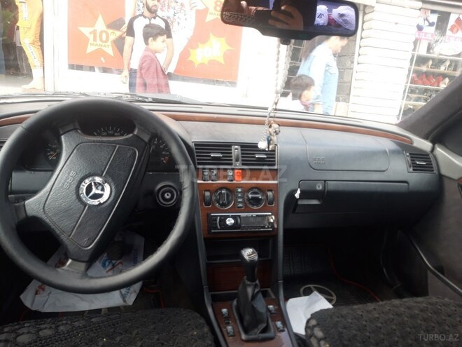 Mercedes C 180 1995, 256,000 km - 1.8 л - Bakı