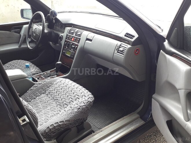 Mercedes E 230 1996, 260,000 km - 2.3 л - Sumqayıt