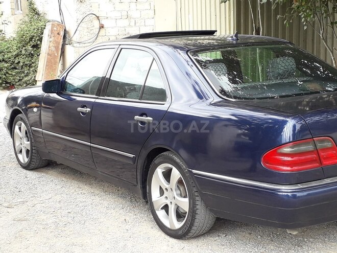 Mercedes E 230 1996, 260,000 km - 2.3 л - Sumqayıt