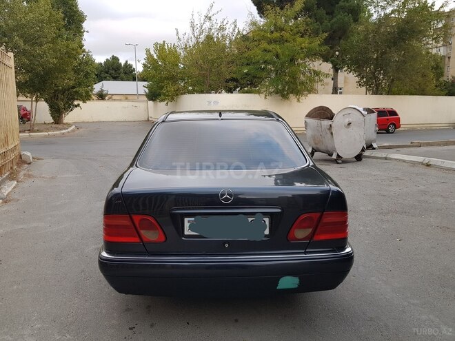 Mercedes E 230 1997, 245,000 km - 2.3 л - Bakı