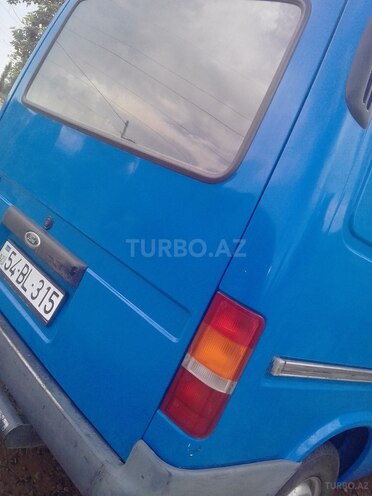 Ford Transit 2001, 319,000 km - 2.5 l - Sabirabad