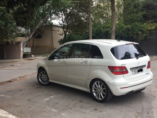 Mercedes B 170 2006, 104,000 km - 1.7 l - Bakı