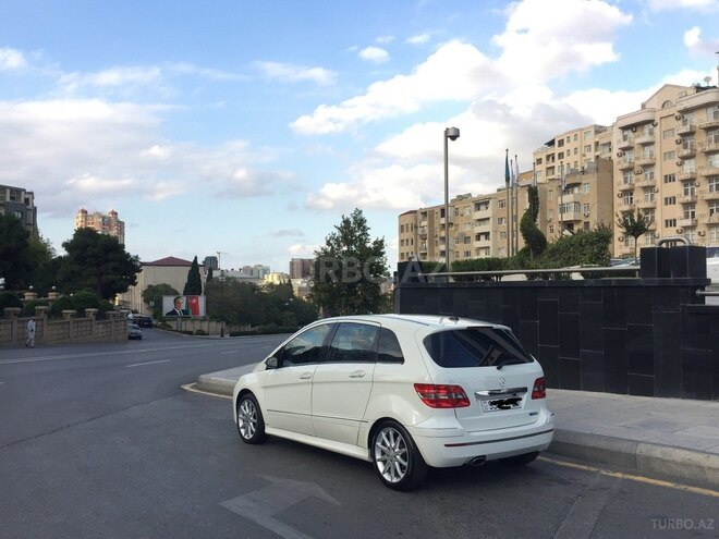 Mercedes B 170 2006, 104,000 km - 1.7 l - Bakı