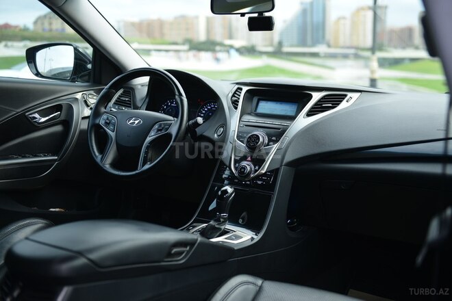 Hyundai Grandeur 2014, 141,000 km - 2.4 л - Bakı