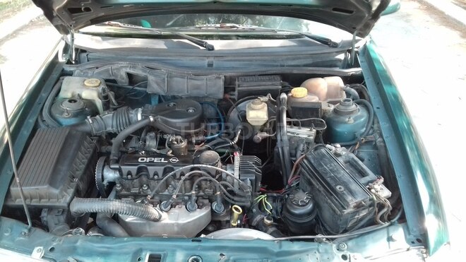 Opel Astra 1997, 240,000 km - 1.6 l - Bakı