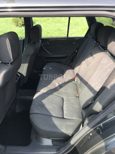 Mercedes E 220 1999, 308,000 km - 2.2 l - Bakı