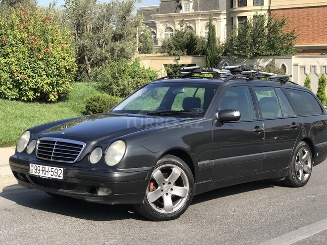 Mercedes E 220 1999, 308,000 km - 2.2 l - Bakı