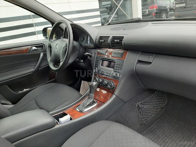 Mercedes C 220 2006, 175,000 km - 2.2 l - Bakı