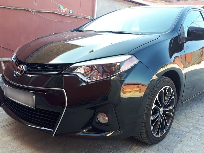 Toyota Corolla 2014, 118,000 km - 1.8 l - Bakı