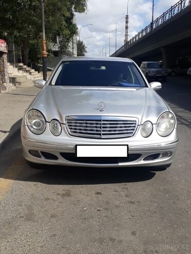 Mercedes E 240 2002, 296,000 km - 2.6 l - Bakı