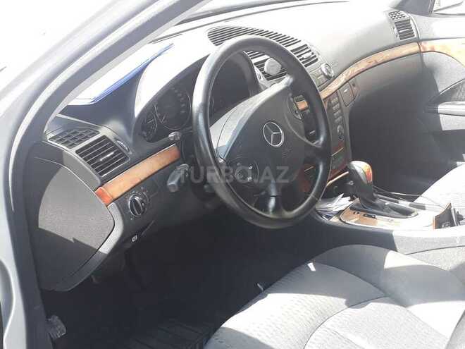 Mercedes E 240 2002, 296,000 km - 2.6 l - Bakı