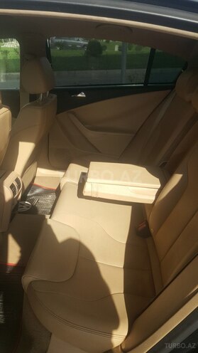Volkswagen Passat 2005, 210,000 km - 2.0 l - Bakı