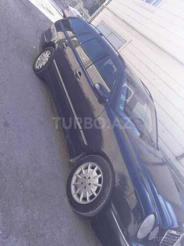 Mercedes E 240 2000, 250,000 km - 2.6 l - Bakı