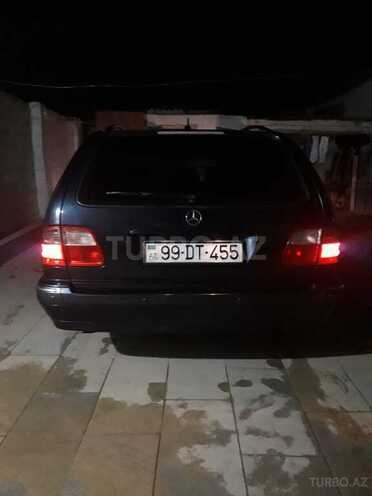 Mercedes E 240 2000, 250,000 km - 2.6 l - Bakı