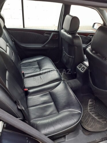 Mercedes E 240 2000, 250,000 km - 2.6 l - Bakı