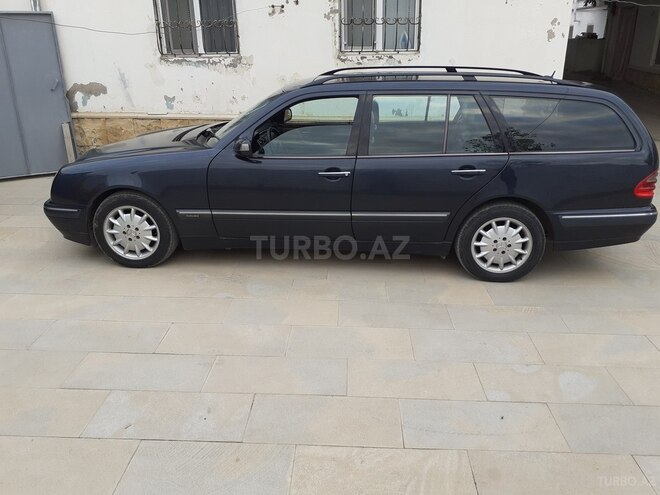 Mercedes E 240 2000, 250,000 km - 2.6 l - Bakı