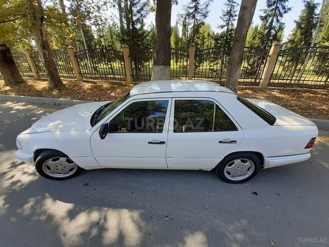 Mercedes E 200 1994, 464,000 km - 2.0 l - Mingəçevir