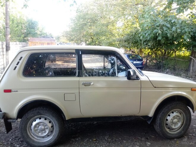 LADA (VAZ) Niva 1986, 175,633 km - 1.6 l - Qax