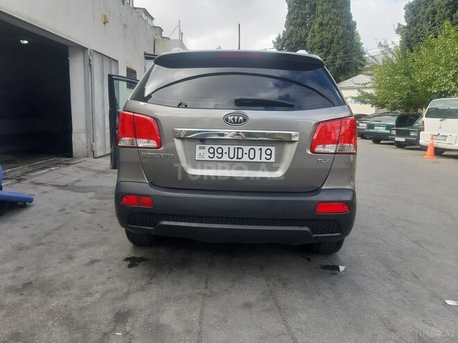 Kia Sorento 2010, 60,500 km - 2.0 l - Bakı