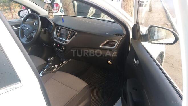 Hyundai Accent 2019, 9,000 km - 1.6 l - Bakı