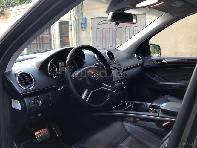 Mercedes GL 550 2010, 129,000 km - 5.5 l - Bakı