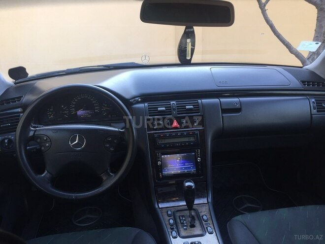 Mercedes E 240 2001, 180,000 km - 2.6 l - Xırdalan