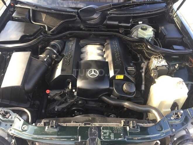 Mercedes E 240 2001, 180,000 km - 2.6 l - Xırdalan
