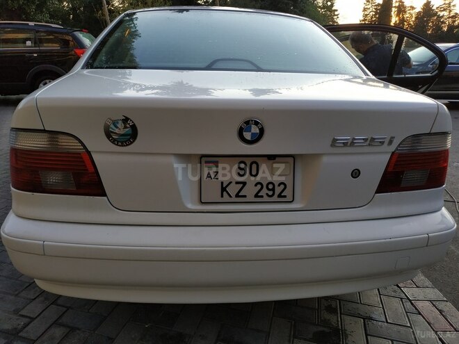 BMW 525 2003, 380,000 km - 2.5 л - Bakı