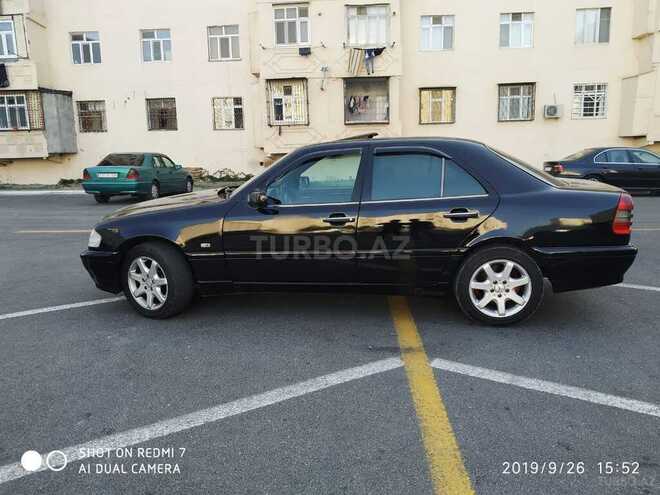 Mercedes C 230 1999, 261,000 km - 2.3 l - Bakı
