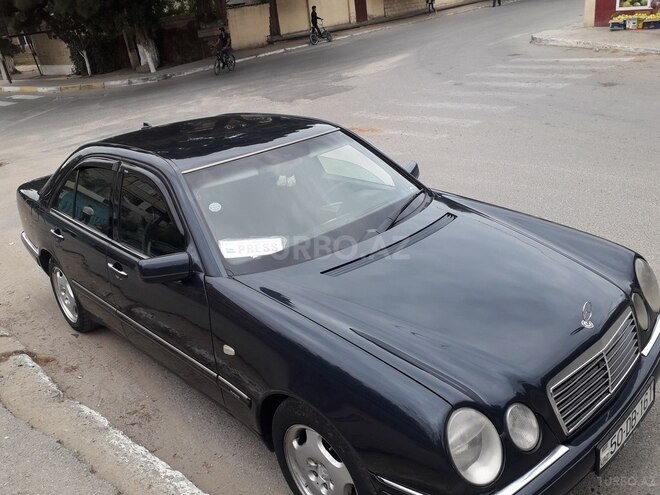 Mercedes E 230 1996, 265,000 km - 2.3 l - Sumqayıt