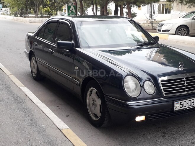 Mercedes E 230 1996, 265,000 km - 2.3 l - Sumqayıt