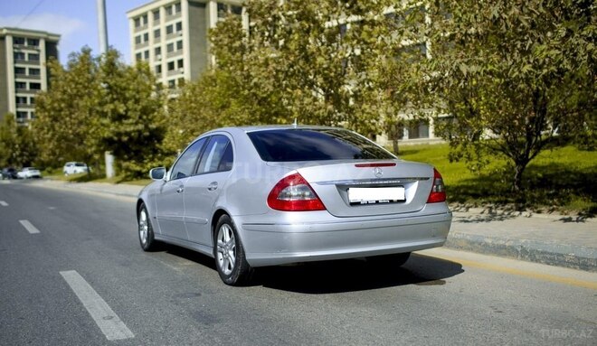 Mercedes E 220 2007, 190,030 km - 2.2 l - Bakı