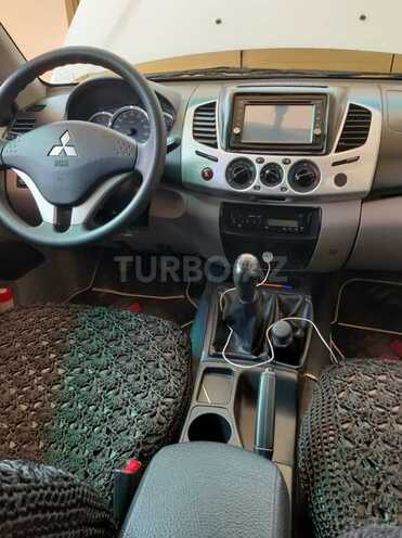 Mitsubishi L200 2014, 110,000 km - 2.5 л - Bərdə