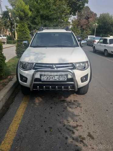 Mitsubishi L200 2014, 110,000 km - 2.5 л - Bərdə