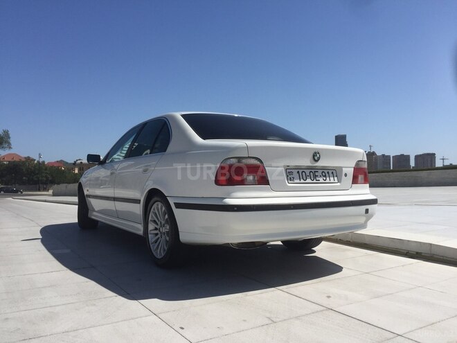 BMW 528 1996, 390,000 km - 2.8 l - Bakı
