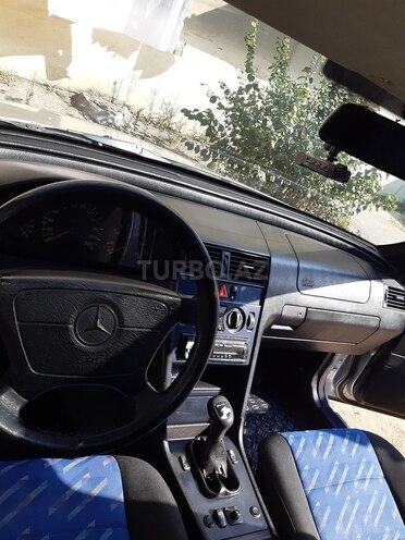 Mercedes C 220 1998, 240,000 km - 2.2 л - Bakı
