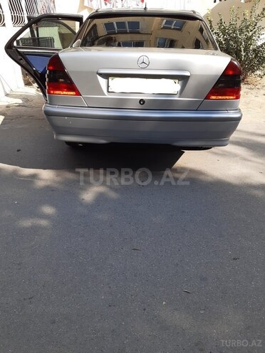 Mercedes C 220 1998, 240,000 km - 2.2 л - Bakı