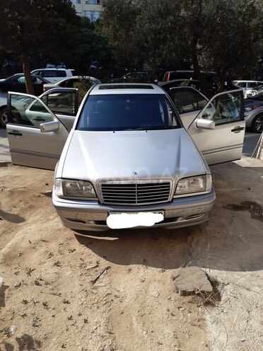 Mercedes C 220 1998, 240,000 km - 2.2 л - Bakı