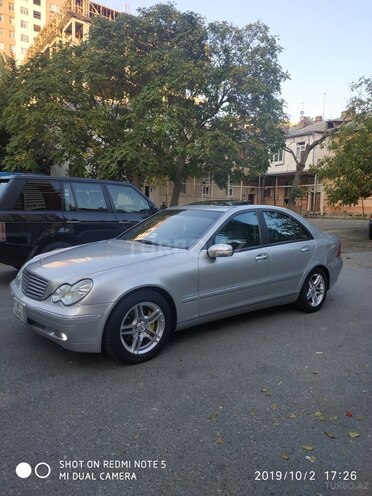 Mercedes C 200 2001, 320,000 km - 2.0 л - Bakı