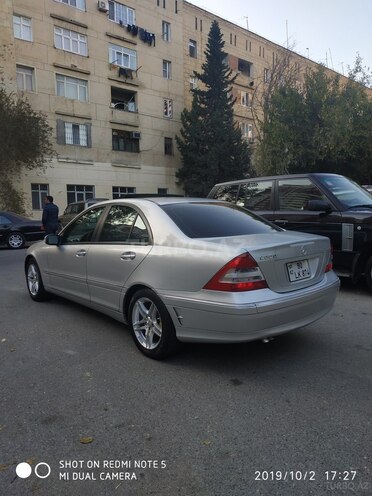 Mercedes C 200 2001, 320,000 km - 2.0 л - Bakı