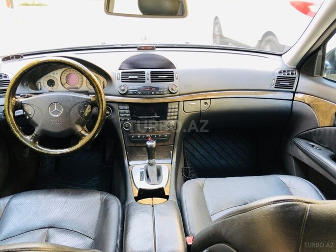 Mercedes E 320 2003, 270,000 km - 3.2 l - Bakı