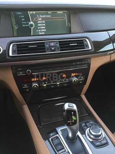 BMW 740 2010, 150,000 km - 3.0 л - Bakı