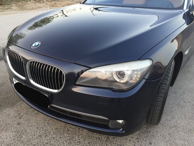 BMW 740 2010, 150,000 km - 3.0 л - Bakı