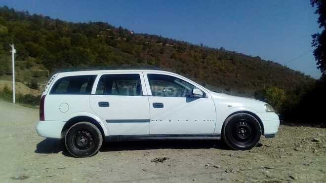Opel Astra 1999, 200,000 km - 1.7 л - Quba