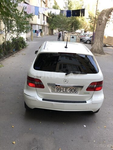 Mercedes B 180 2010, 82,500 km - 1.7 l - Bakı